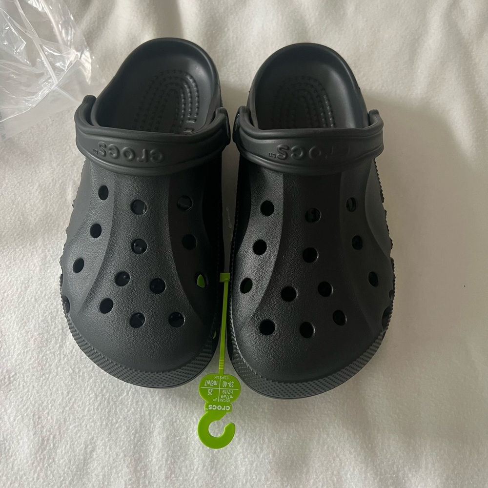 CROCS Classic Clogs in Black